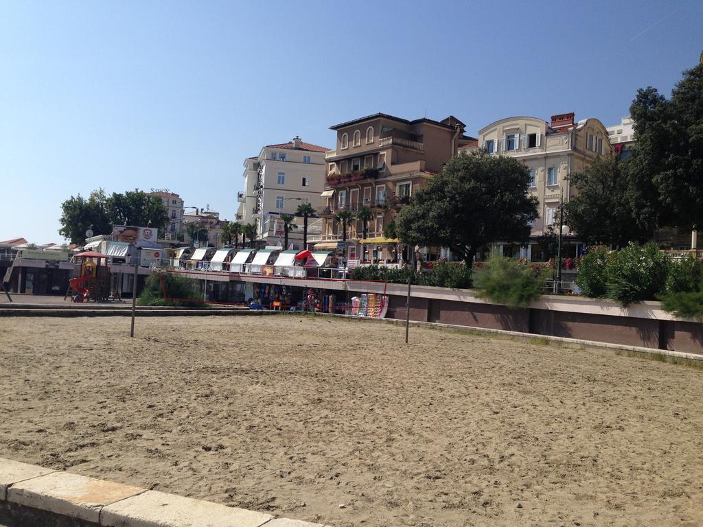 Opatija Central Studio Apartment מראה חיצוני תמונה