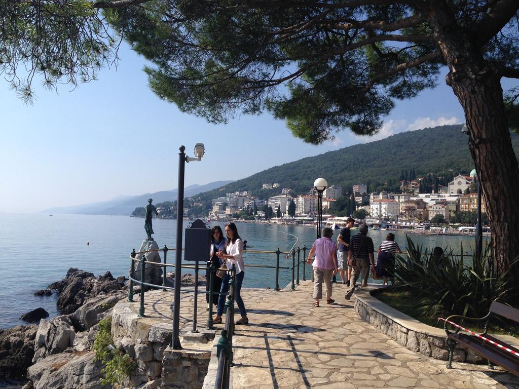 Opatija Central Studio Apartment מראה חיצוני תמונה